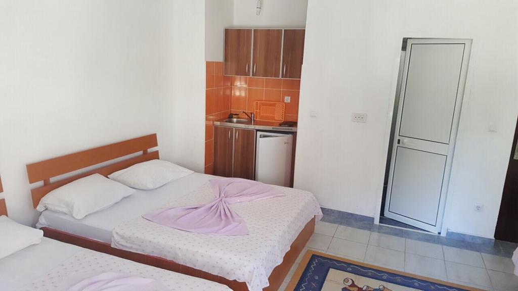 Apartments Daris Ulcinj Bagian luar foto