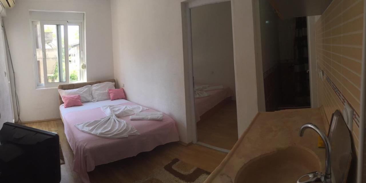 Apartments Daris Ulcinj Bagian luar foto